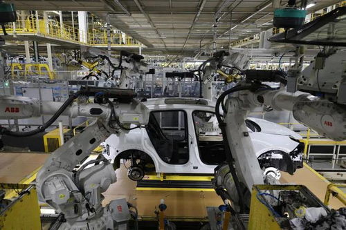 春之聲丨日產(chǎn)500輛 領(lǐng)克汽車成都工廠開(kāi)年跑出 加速度